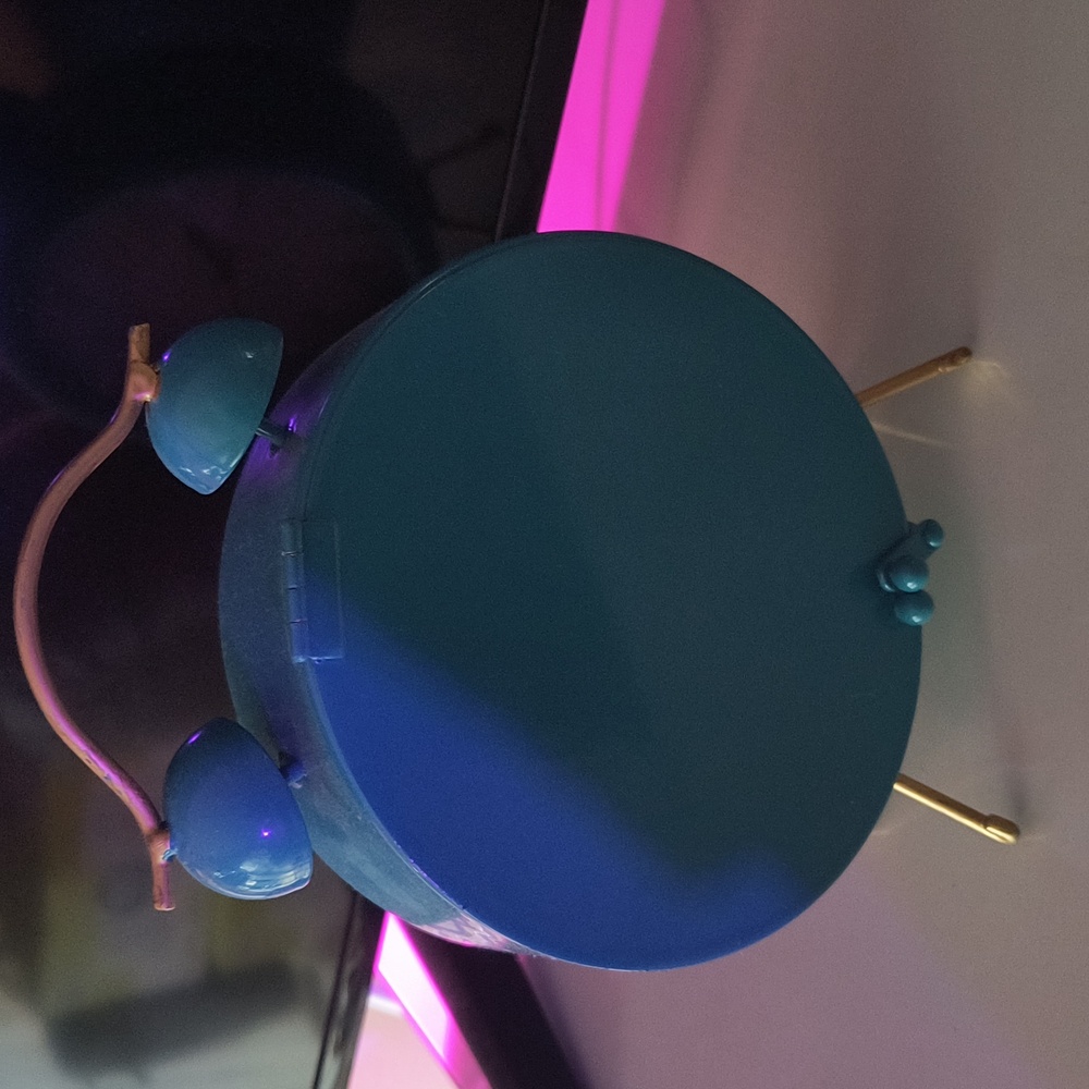 Vintage clock ⏰ - Picture 2 of 3